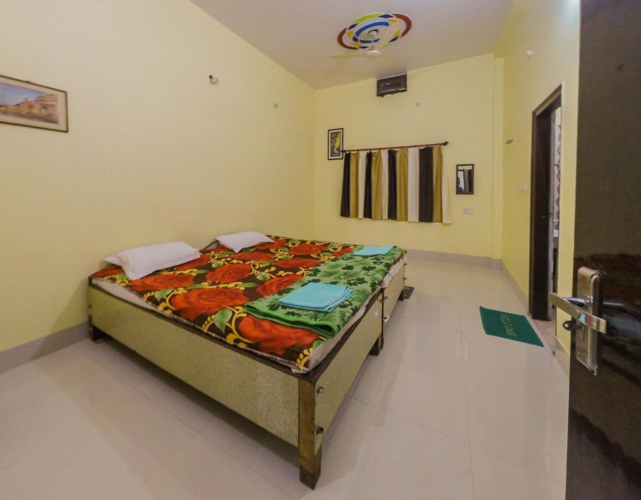 Gangotri Paying Guest House Варанасі Екстер'єр фото